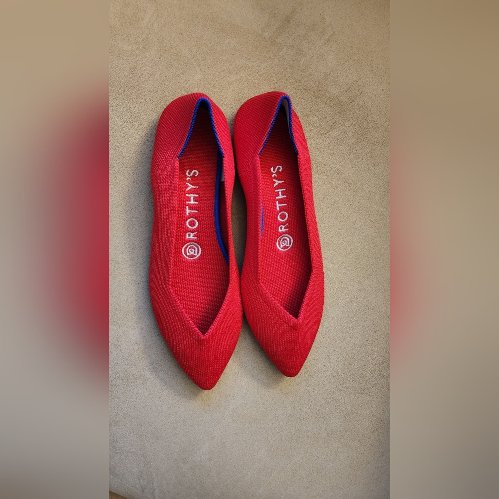 Rothy's Point In Chili Red Flats | SZ: 7.5